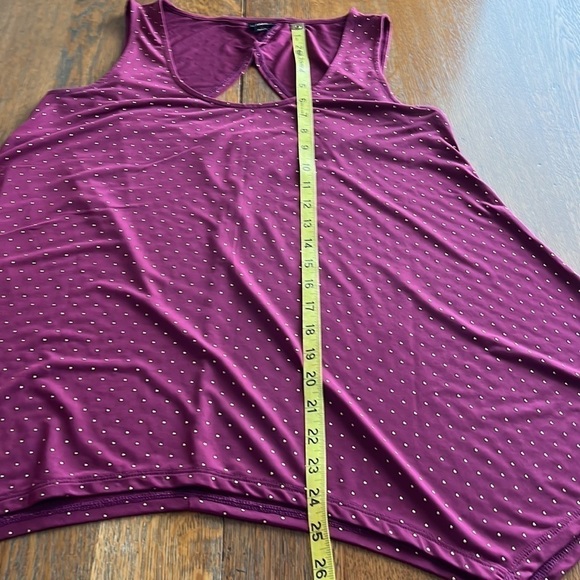 Rock & Republic swing tank top open back burgundy  gold raised dots size Small - Picture 8 of 11